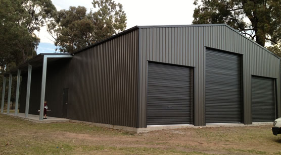Commercial workshop shed with lean to