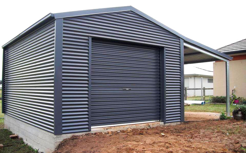 Single Garage with Lean to