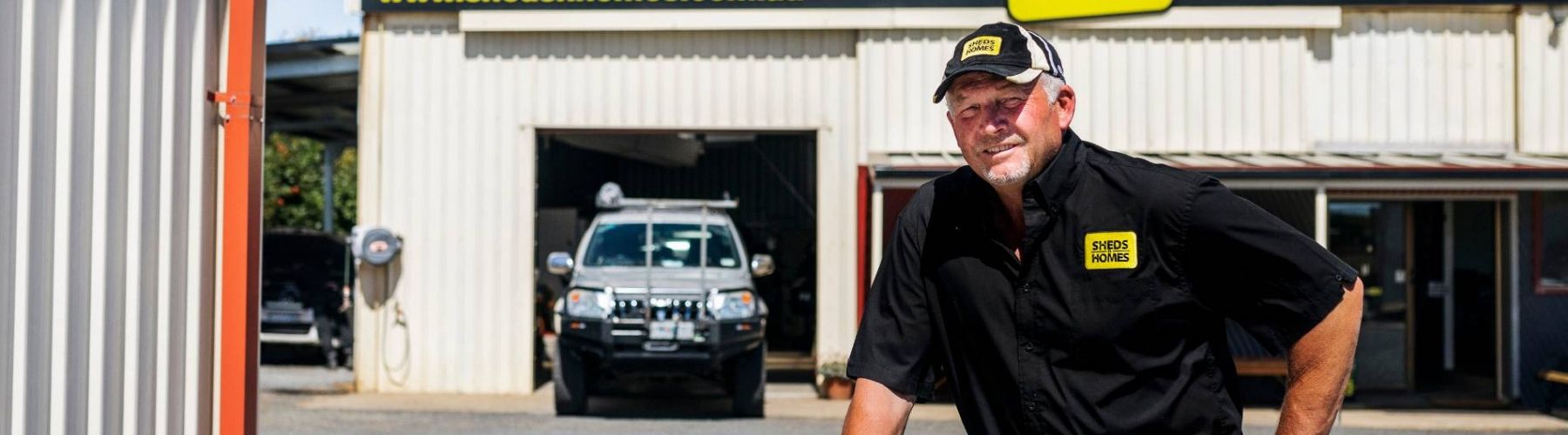 snh contact hero desktop